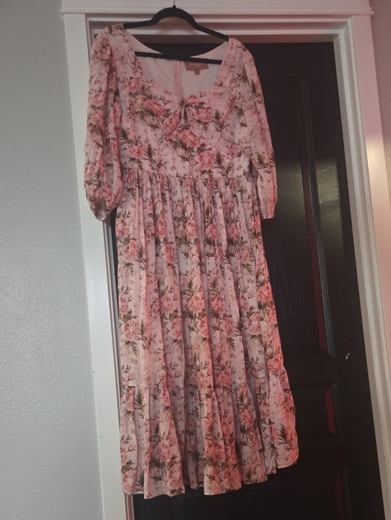 JessaKae Dresses & Skirts - JessaKae Freshly Picked Pink Rose Print Midi Dress with Puff Sleeves Size Large